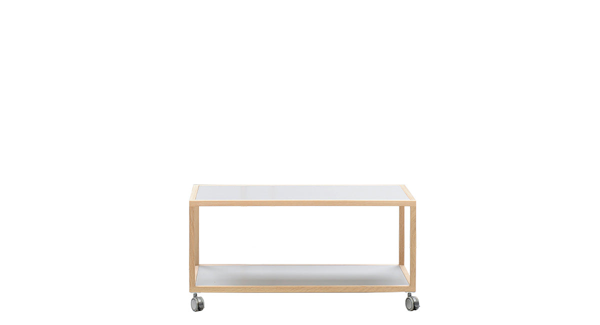 Case-sohvapöytä pyörillä